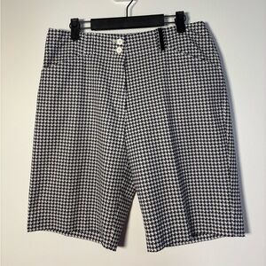 Nike Golf Women's Black and White Houndstooth Athletic Shorts